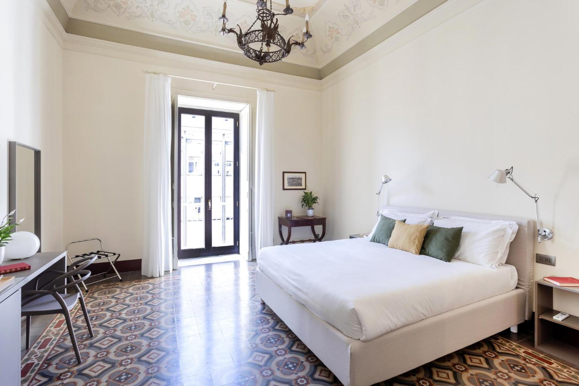 Palazzo Costarelli - Bed And Breakfast Катания Экстерьер фото