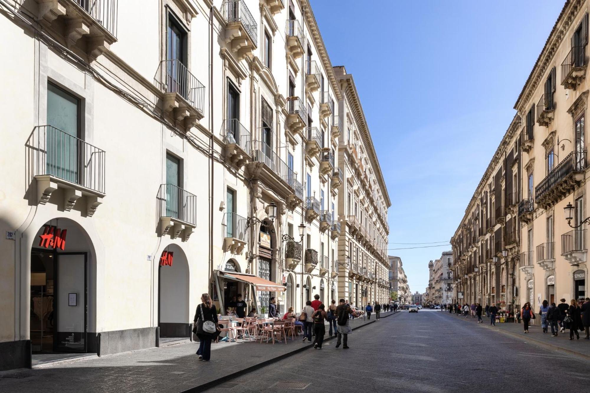 Palazzo Costarelli - Bed And Breakfast Катания Экстерьер фото
