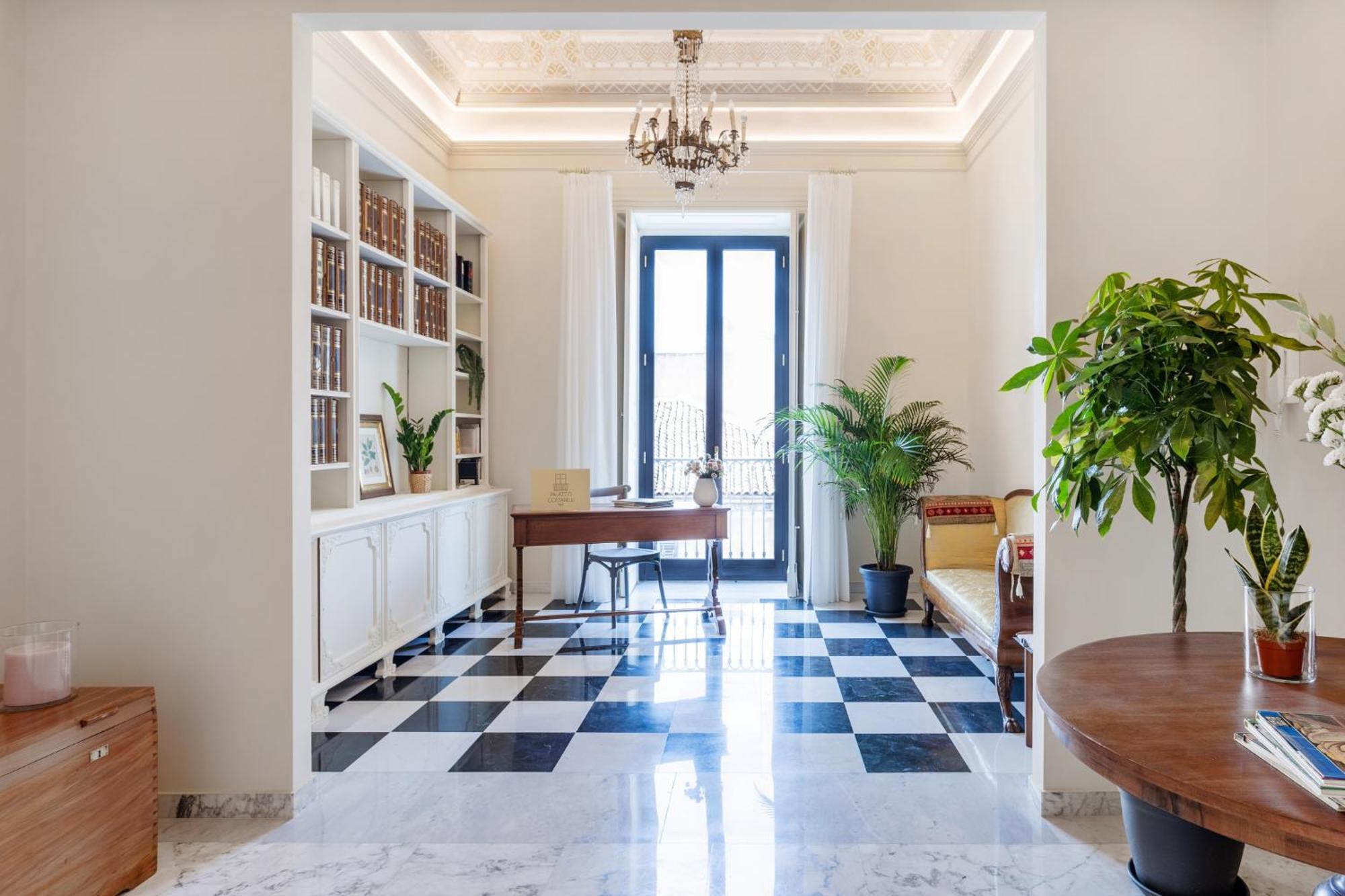 Palazzo Costarelli - Bed And Breakfast Катания Экстерьер фото