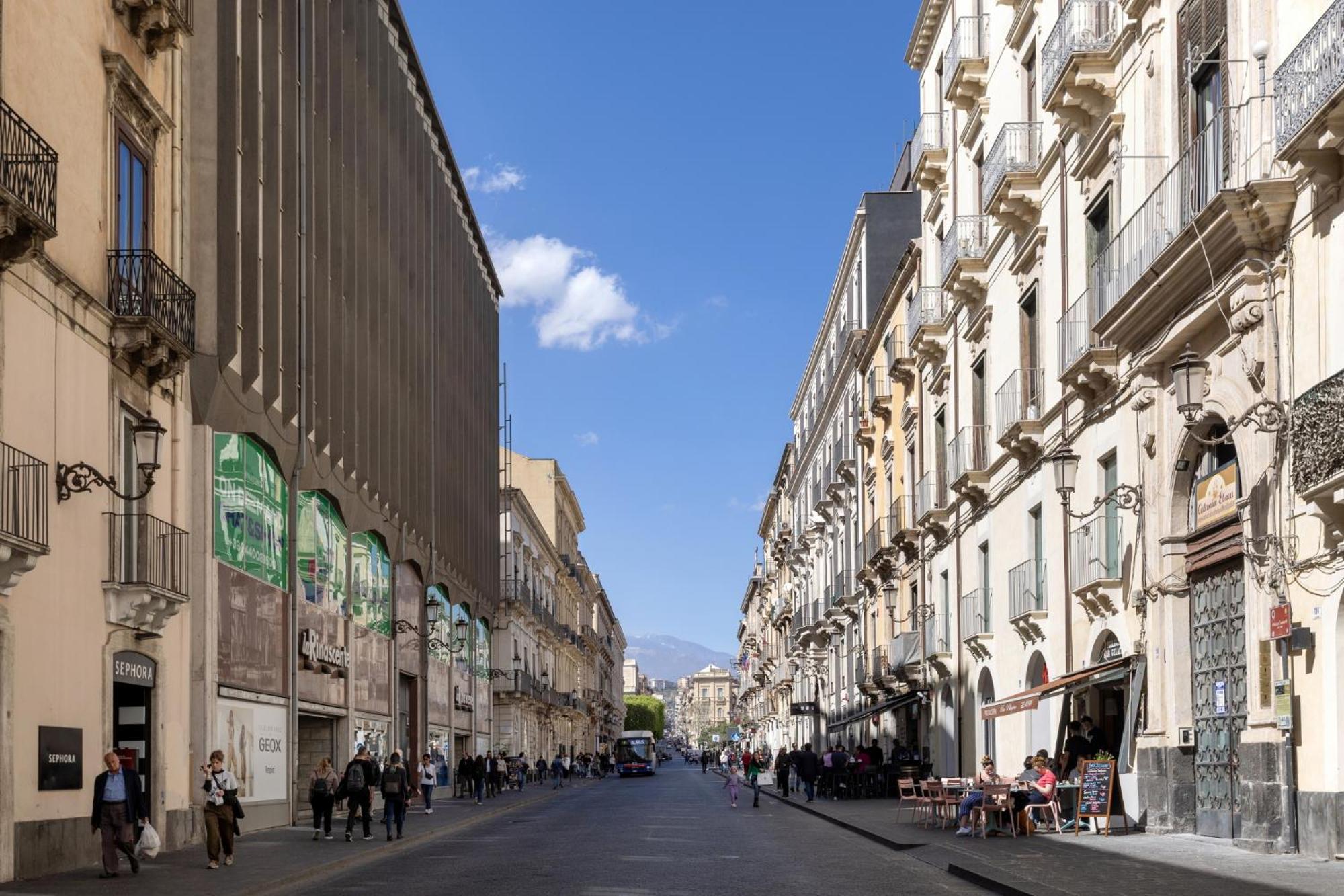 Palazzo Costarelli - Bed And Breakfast Катания Экстерьер фото